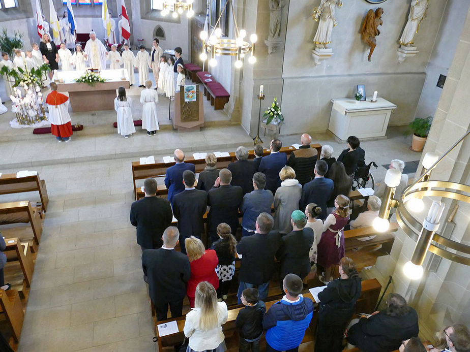 Feier der 1. Heiligen Kommunion in Sankt Crescentius (Foto: Karl-Franz Thiede)